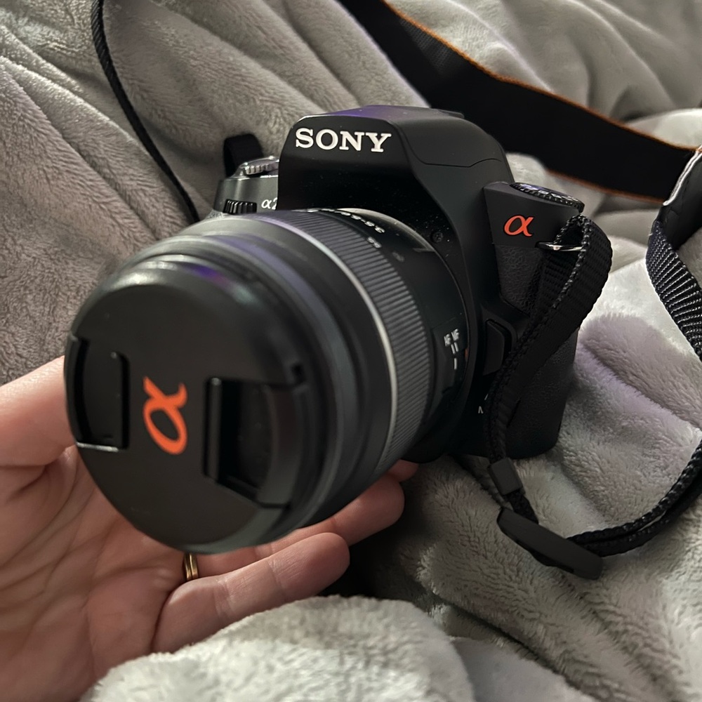 Sony Alpha a230 DSLR Camera with lens